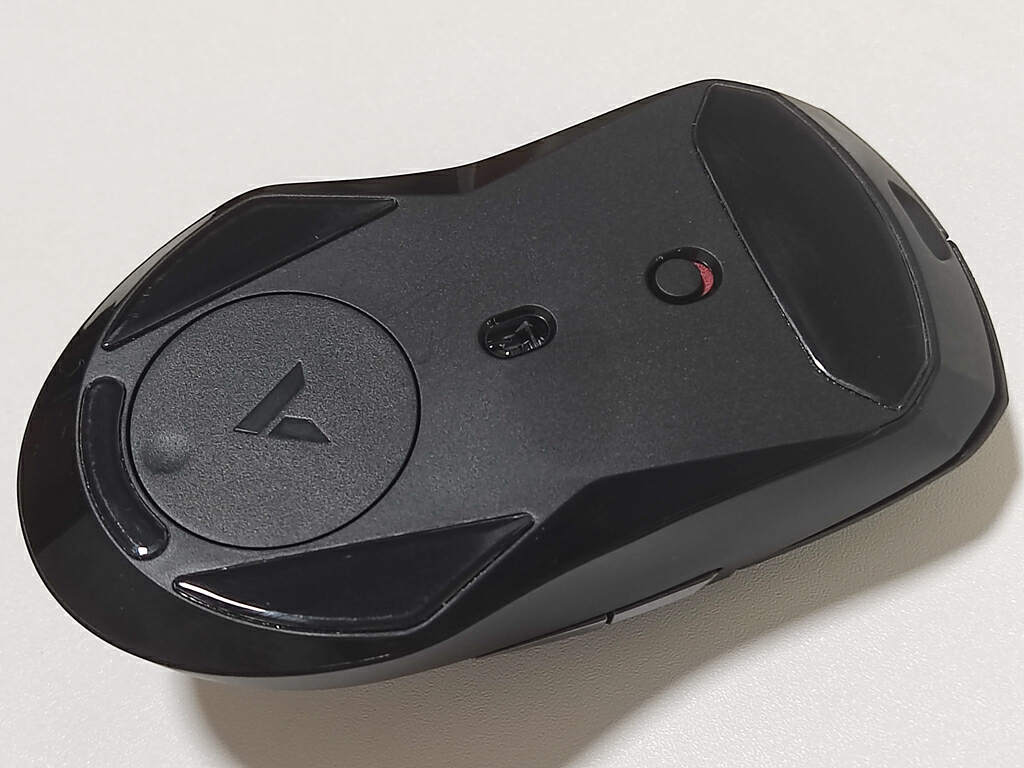 小巧灵敏黑科技雷柏vt9pro鼠标,雷柏rapoovt9pro无线游戏鼠标