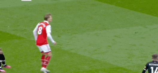 3-2!阿森纳逆转绝杀第19名领先曼城5分内尔森爆杆世界波制胜