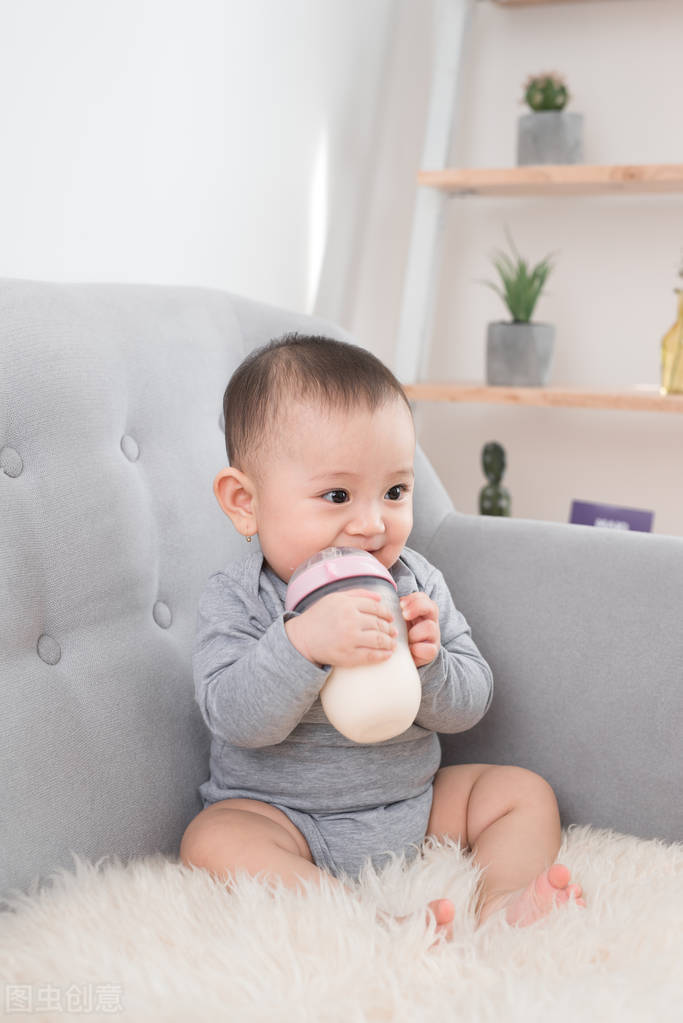 新生儿奶粉合理喂养知识,纯奶粉喂养的正确方法