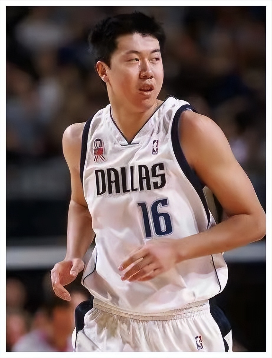 盘点cba历史十大中锋,cba总决赛姚明51分21篮板