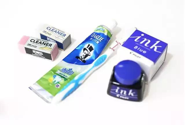 小白鞋鞋子大一点怎么办,小白鞋小了怎么办