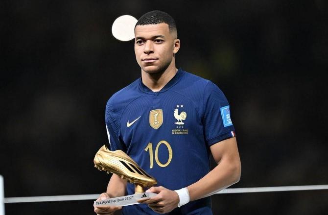 姆巴佩或接任法国队队长,姆巴佩当了领导