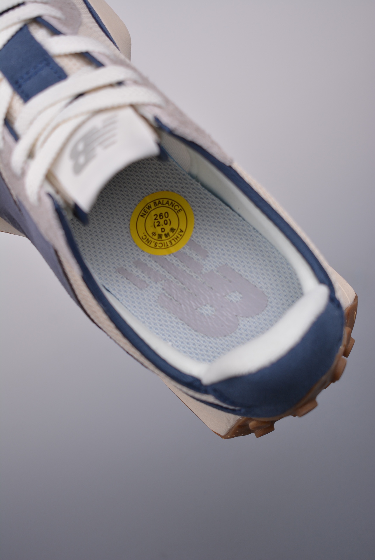 新百伦nb327复古运动鞋,新百伦和newbalance的区别标志