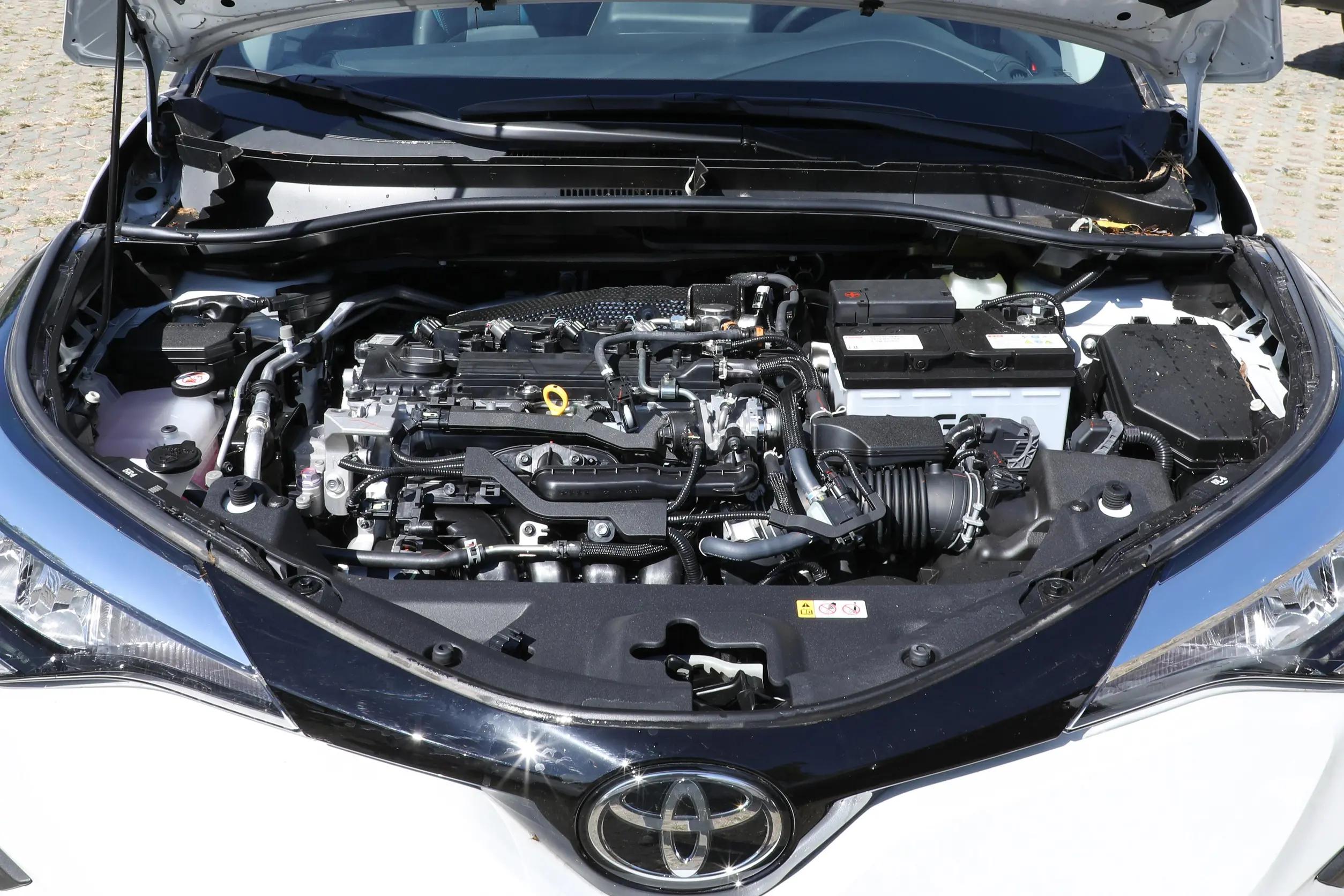 起步8万多，油耗低三大件可靠，这3台丰田车，月销只有三位数