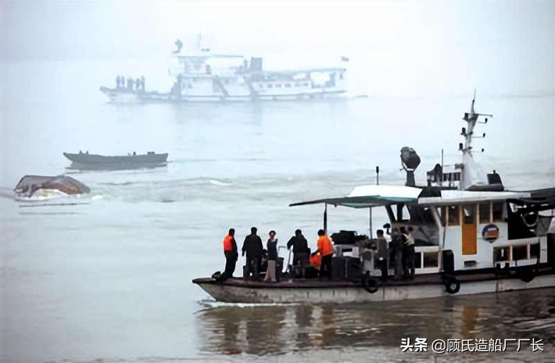 15年重庆巨轮沉船事故,重庆沉船事故最新