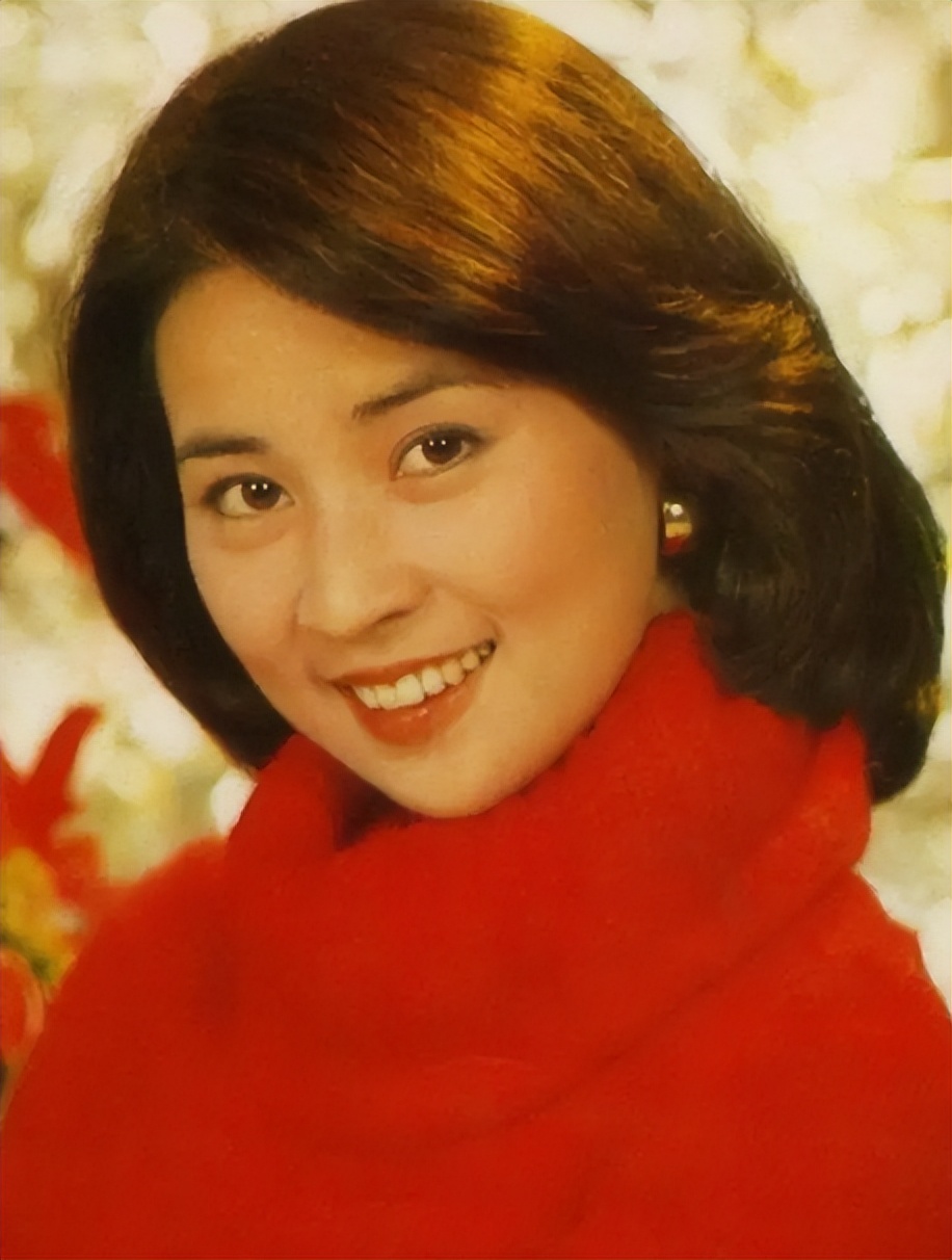 林凤娇为了成龙，到底有多能忍？