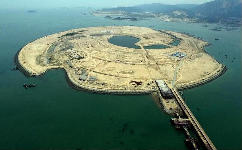 如果美国摧毁我方人工岛，挑起南海冲突，中国该如何进行反制？