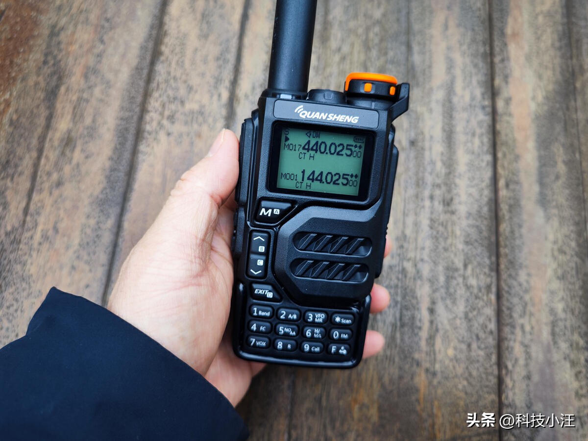 泉盛新款对讲机,泉盛UV-K6手持对讲机