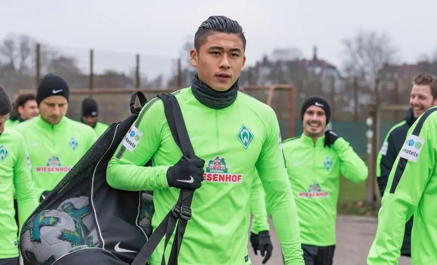 张玉宁德甲首秀不莱梅,张玉宁不莱梅首秀视频