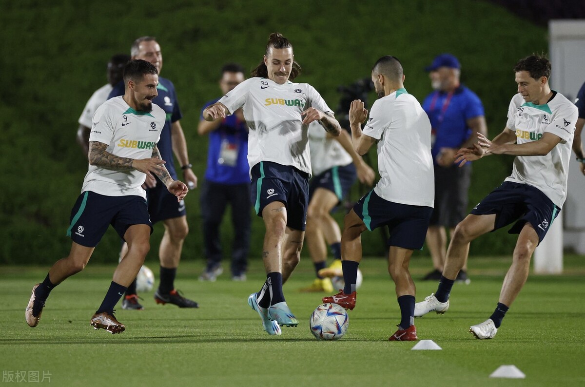 法国战澳大利亚谁先开球,2022法国vs澳大利亚比赛回放