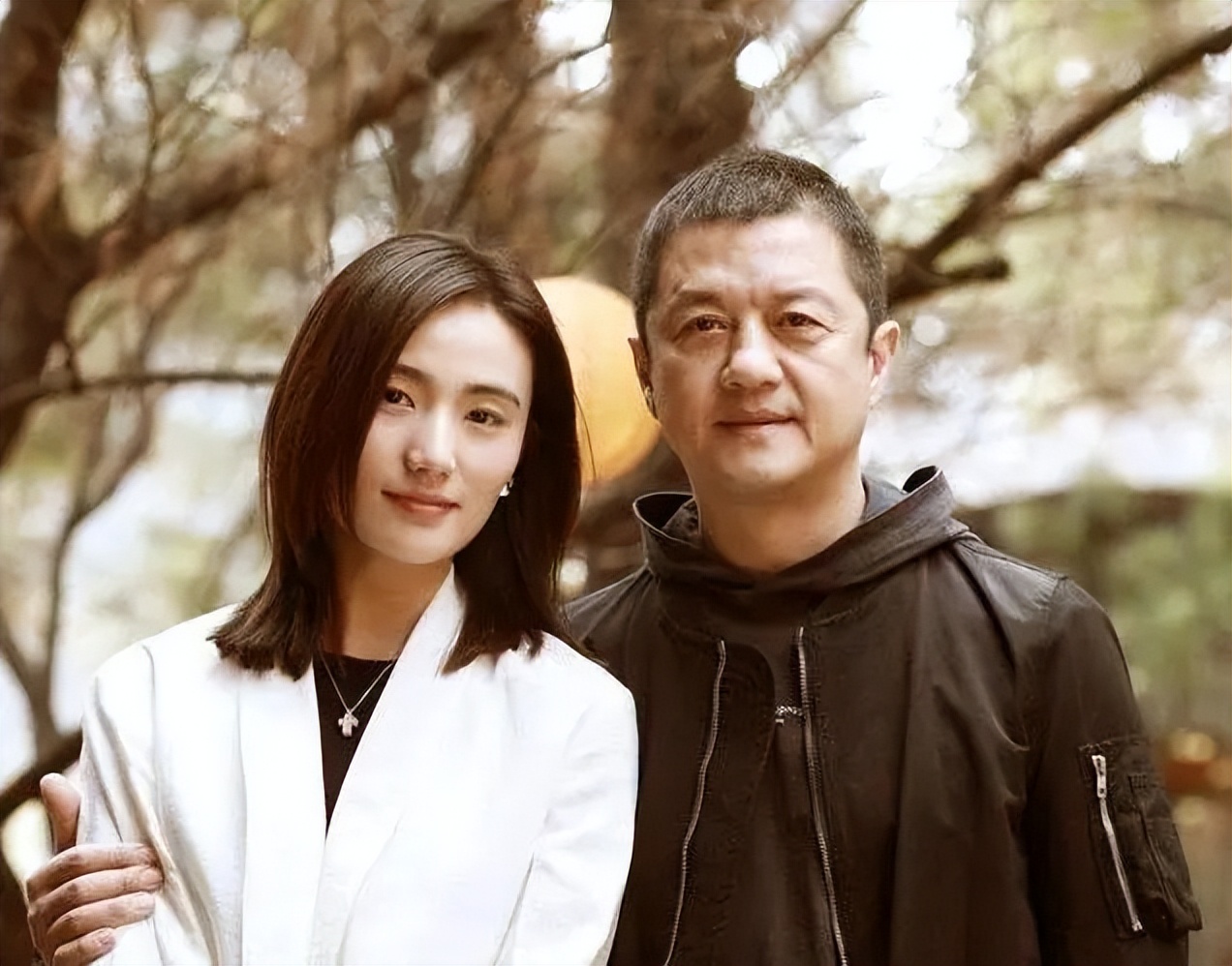 王菲谢霆锋情路历程,王菲和谢霆锋之间兜兜转转的爱情