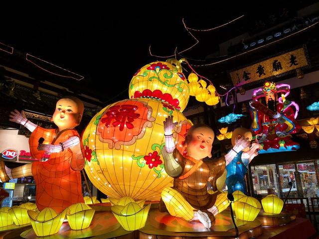 最值摘抄的8首唯美元宵诗词,10首最经典的元宵诗词