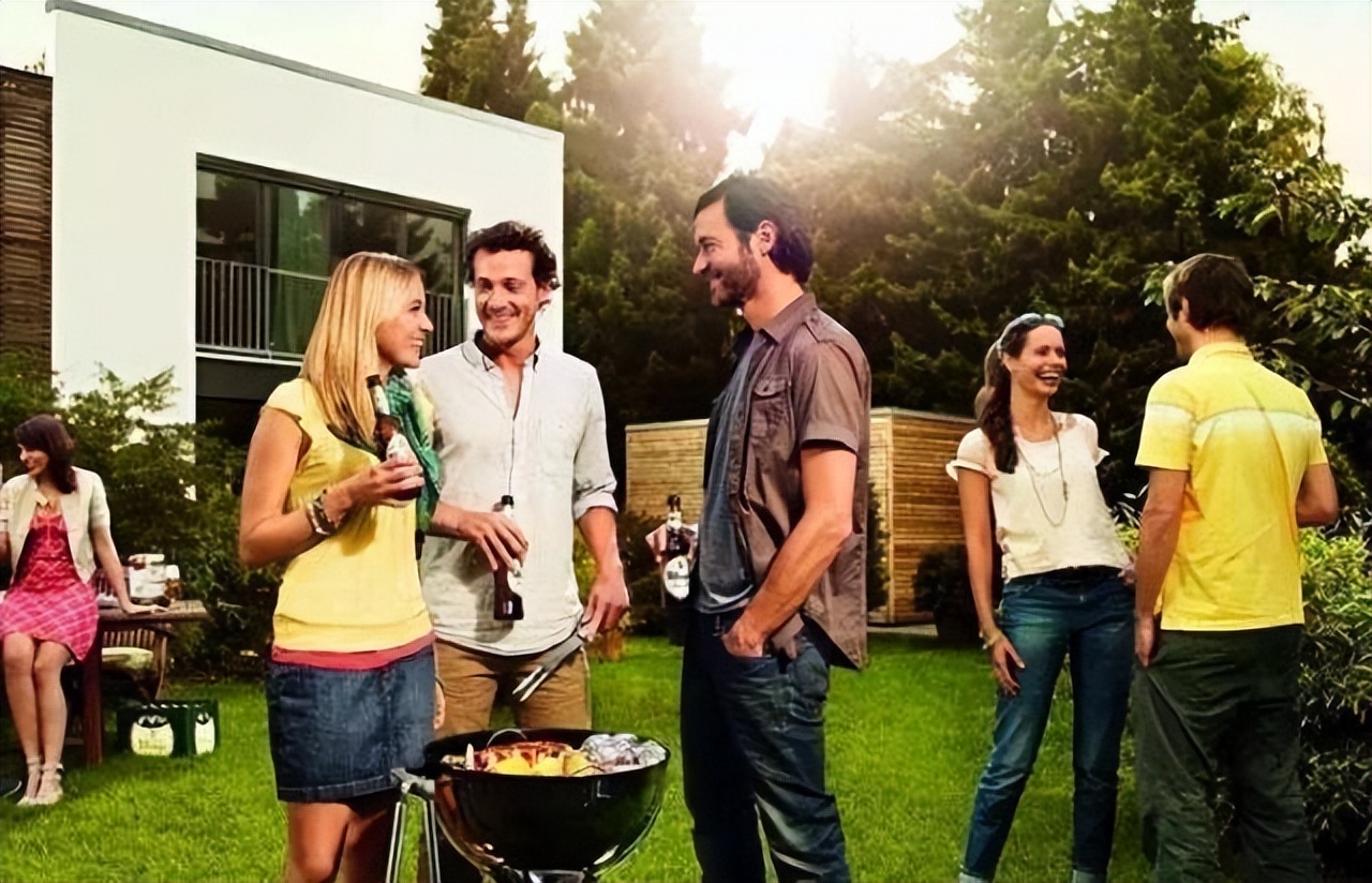 打败沃尔玛的超市胖东来,德国穷人超市靠什么打败了沃尔玛