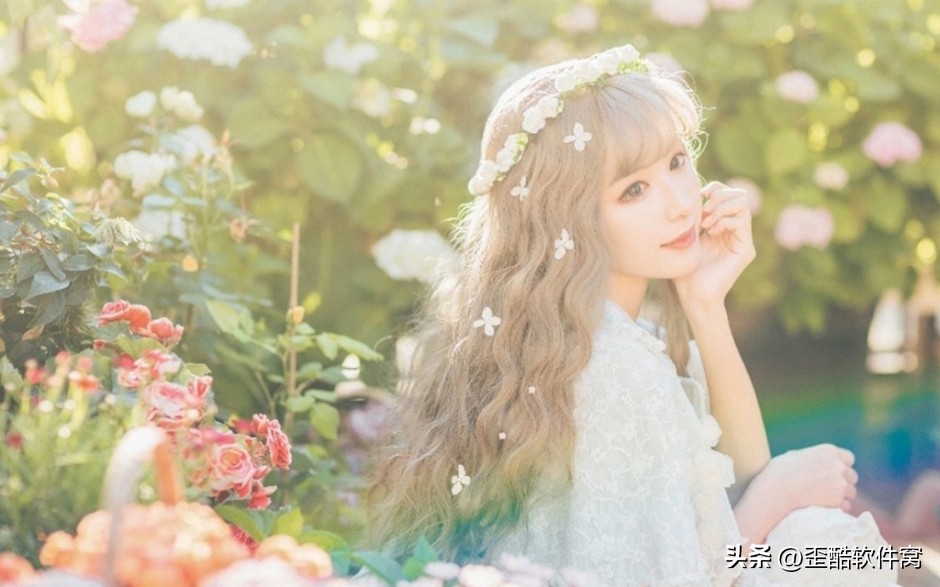 绝美华丽洛丽塔写真,白色蛋卷夹长发洛丽塔艺术照