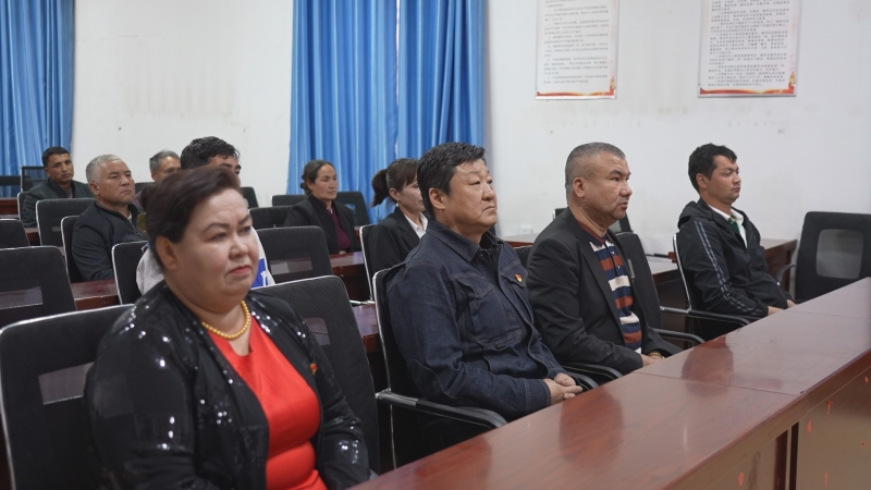 新时代新征程新伟业电视剧片段,和田人讲述库尔班大叔事迹