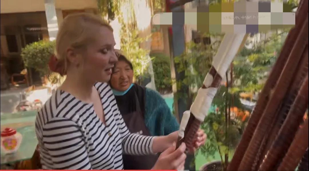 90后波兰美女远嫁山西，会五国语言，骑摩托车环游世界，又酷又美