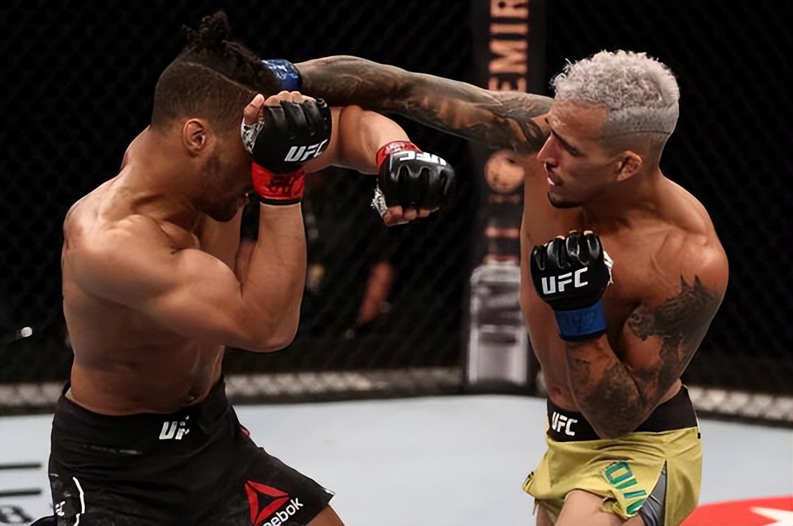 从抑郁症少年到ufc冠军,奥利维拉是ufc最强柔术吗