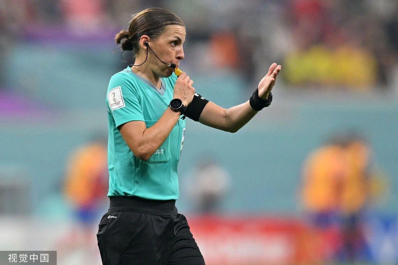 世界杯第一名女裁判,女裁判足球世界杯