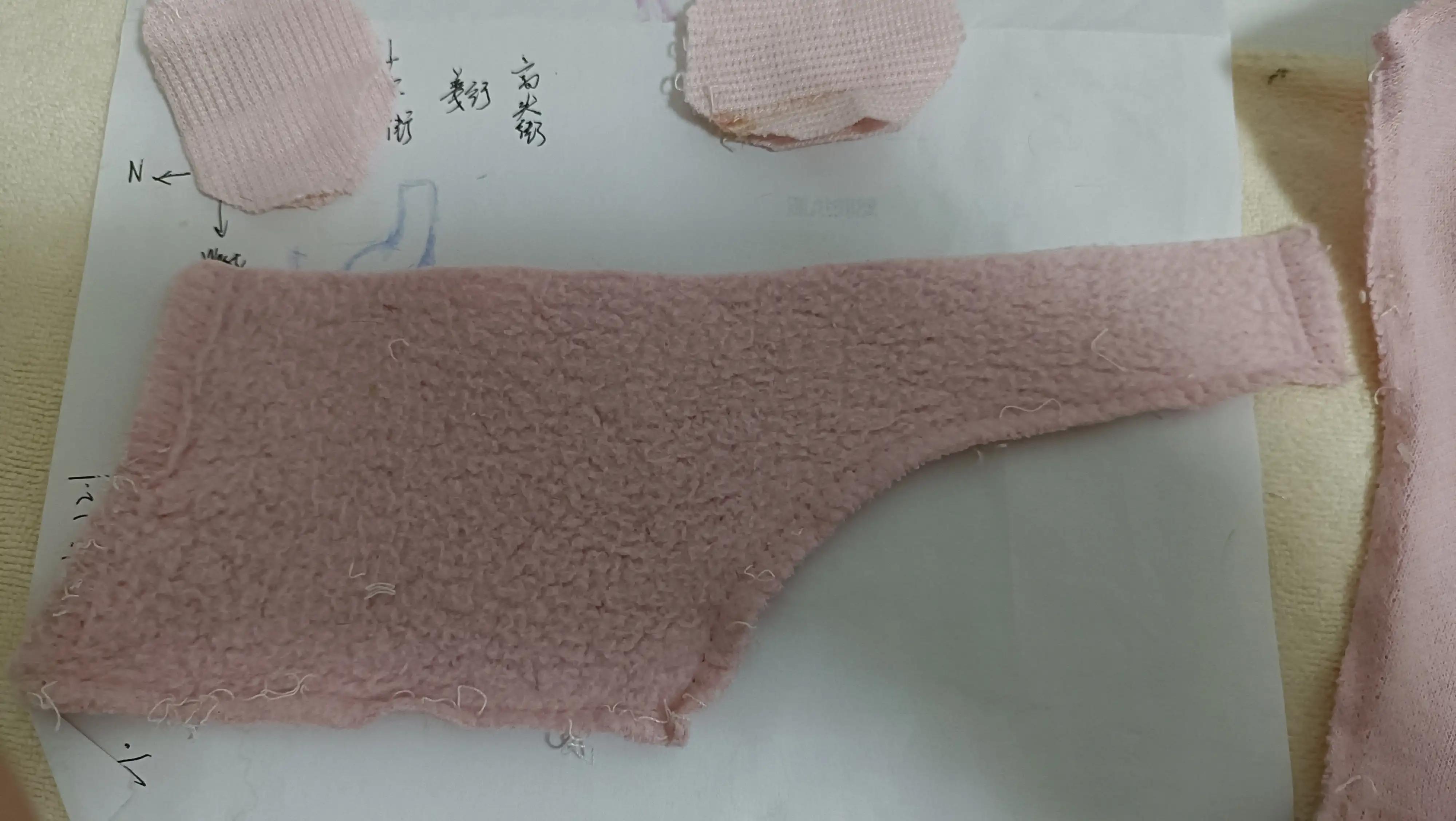 自制狗狗防尘袜子视频,宠物狗袜子制作方法大全