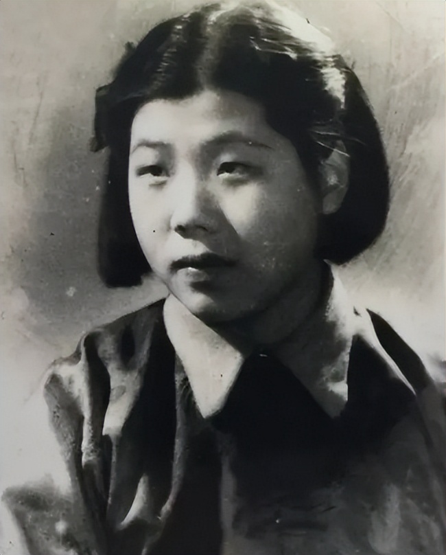 夏青与葛兰的朗诵,夏青和葛兰两人的播音视频