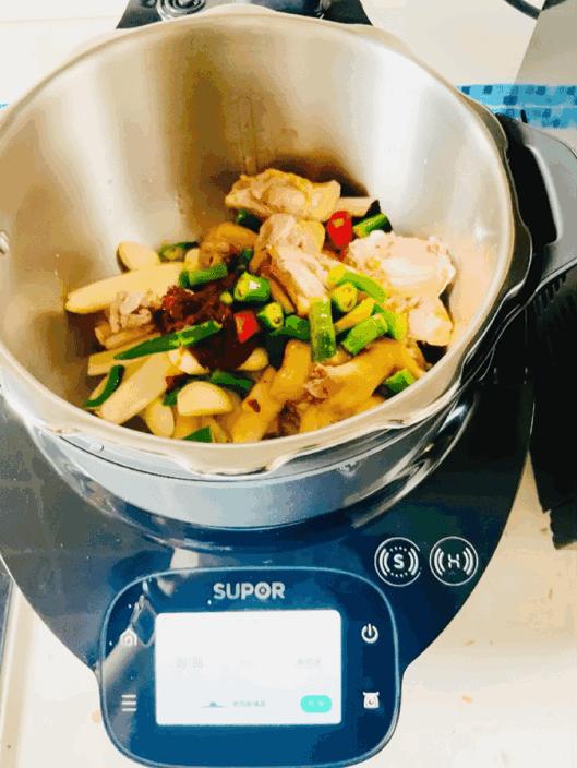 炒菜机智商税,炒菜机器人切菜器