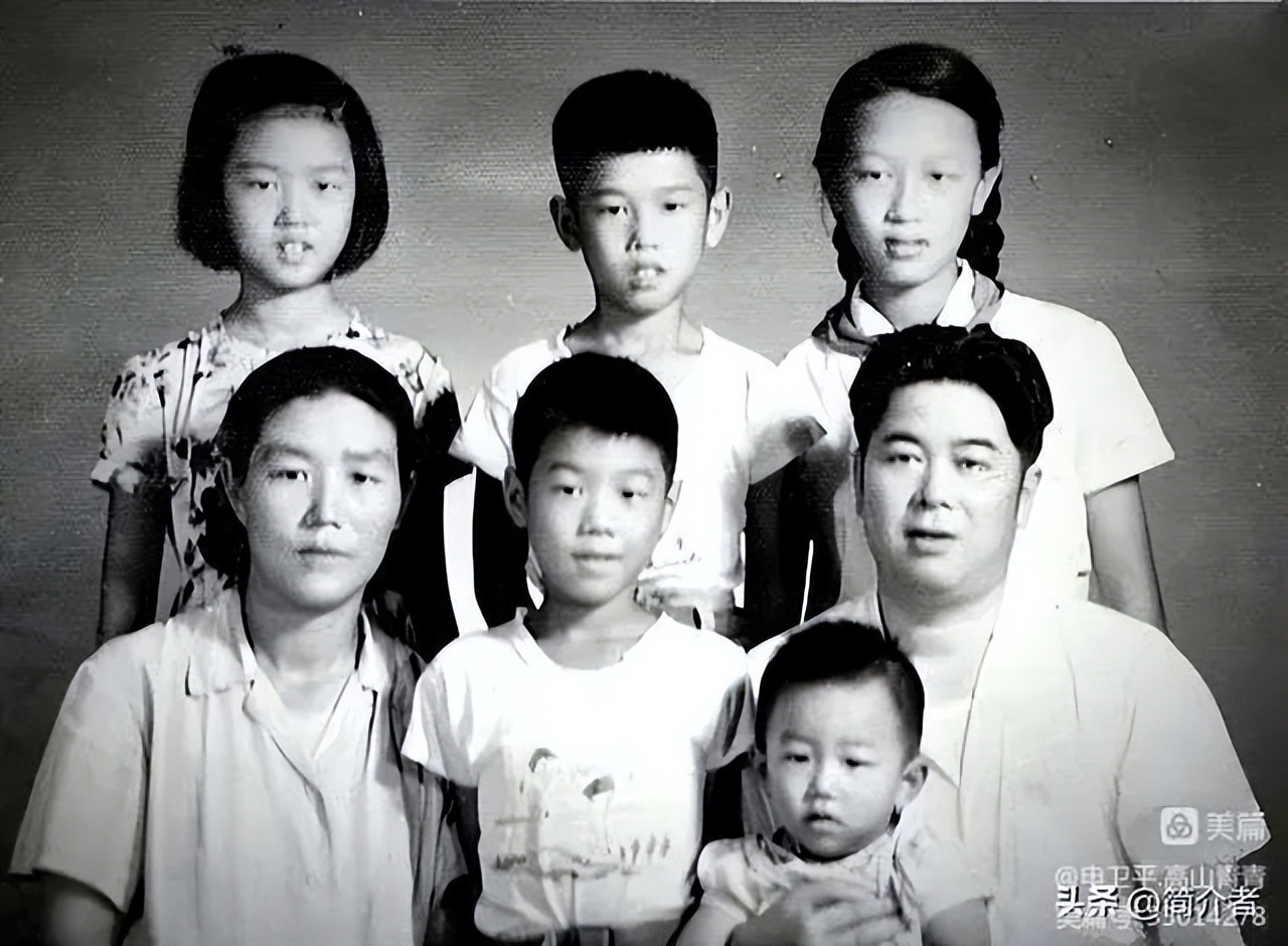 抗日战士的爱情故事,抗战老兵回忆抗日女兵