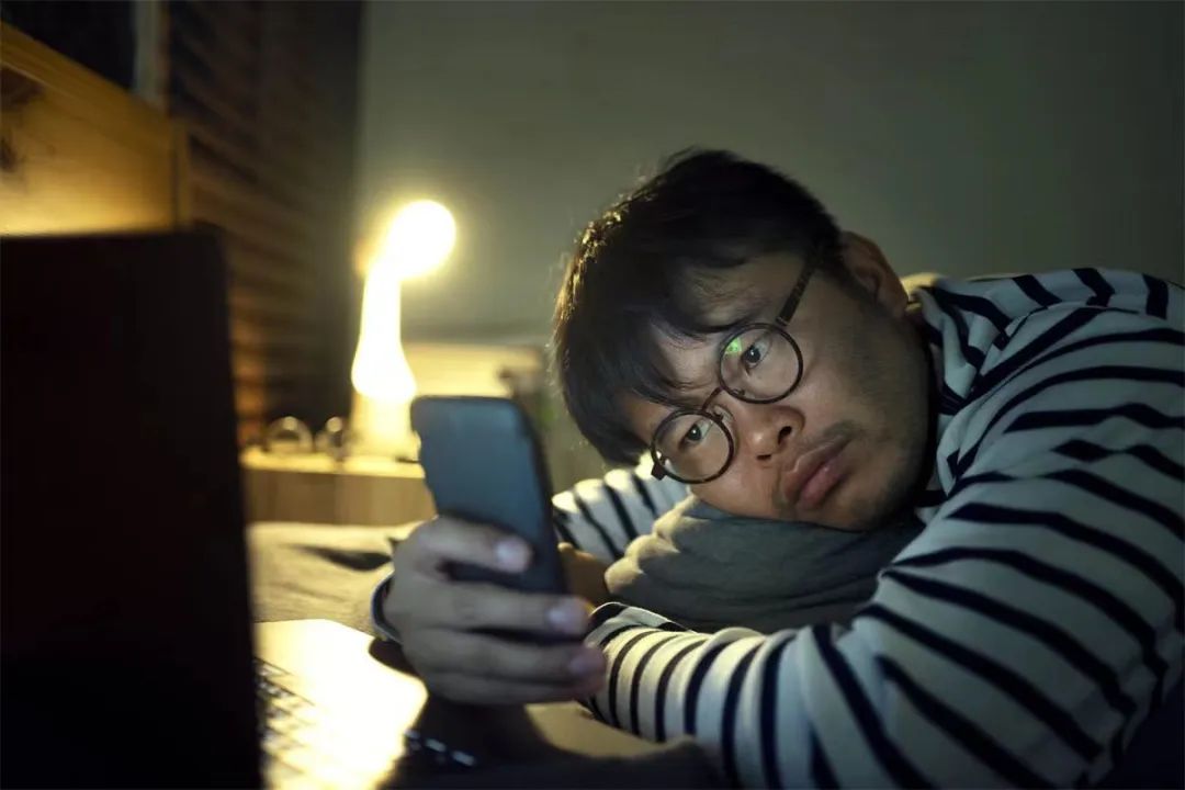 遭到网暴该如何回归正常生活,面对网暴我应该怎么办