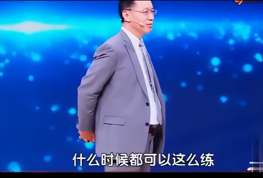 脊柱病三个动作自愈方法,椎间盘突出可以做脊柱屈的动作吗