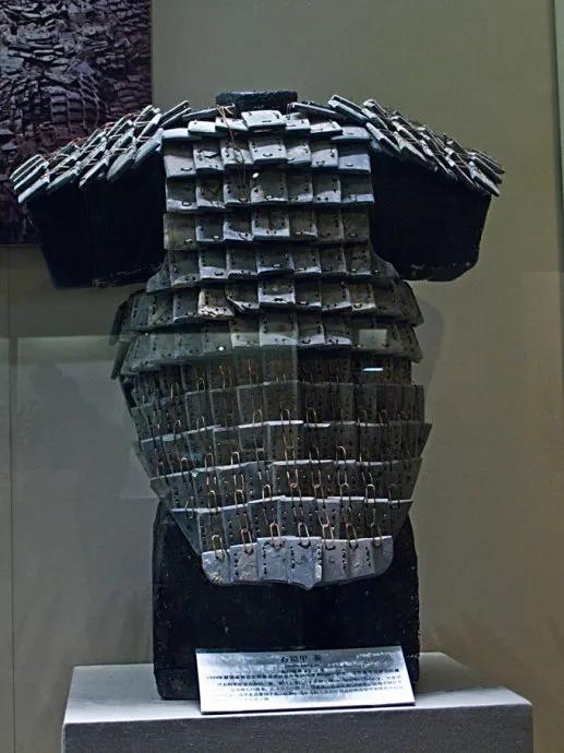 秦始皇博物馆兵马俑简介,秦始皇兵马俑是世界七大奇迹之一