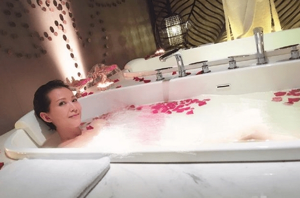 洗浴中心顾客突然死亡怎么办,现在的洗浴会所为什么不开门了