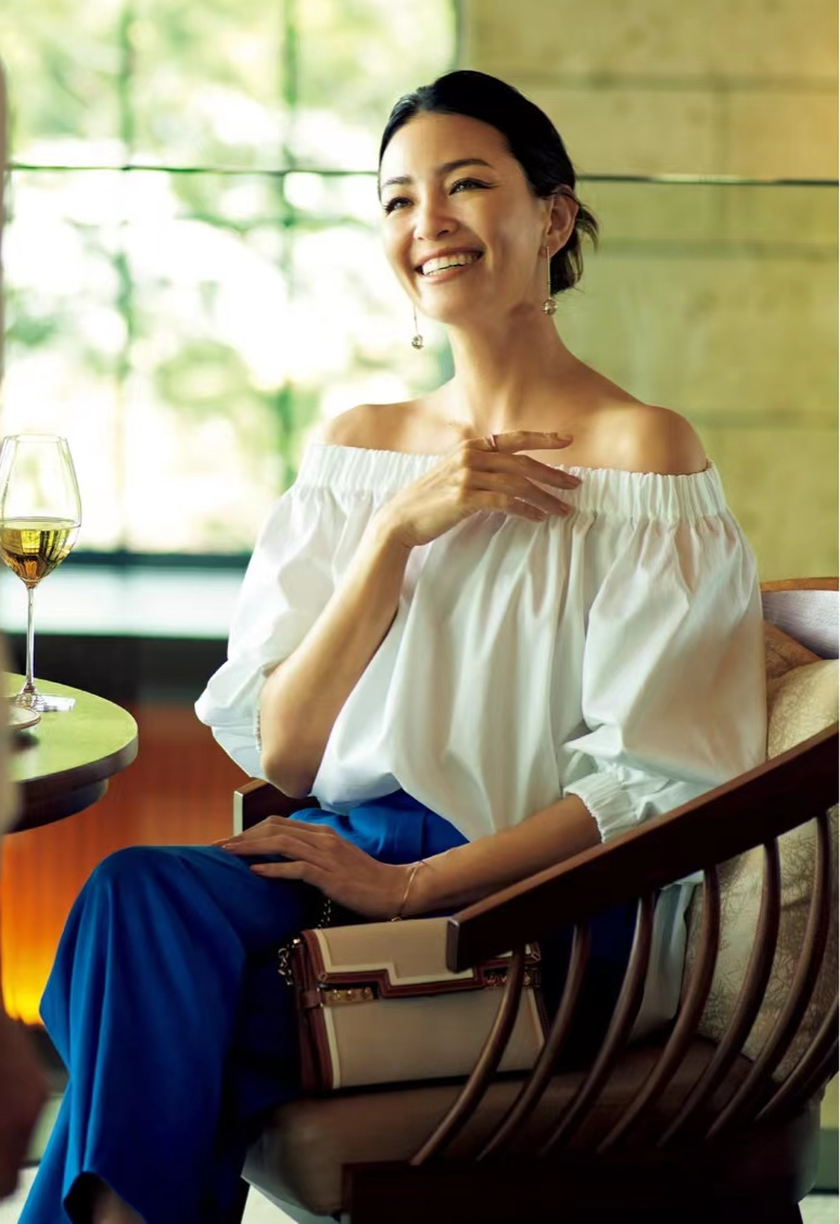 四种不同风格的穿搭手绘,日系手绘风格穿搭