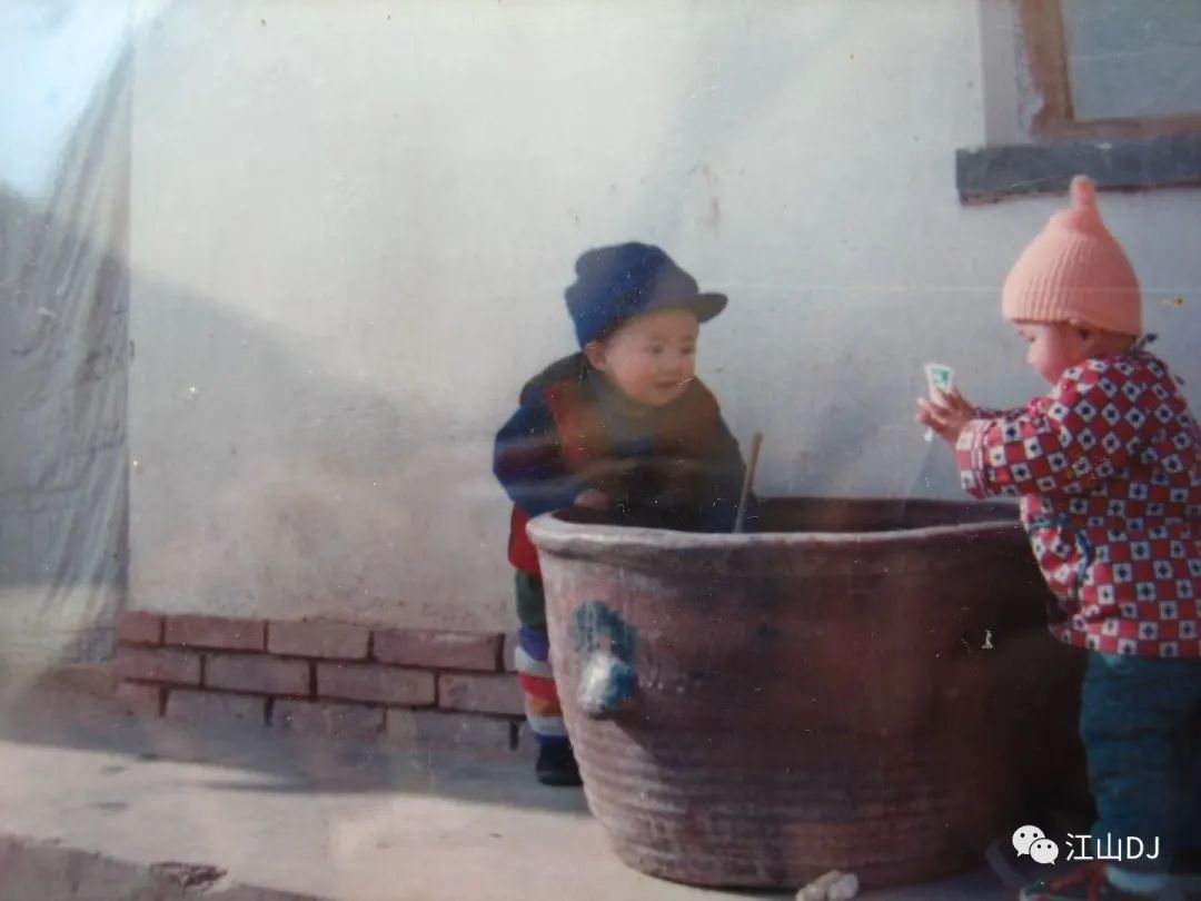 童年温馨的热炕头,怀念小时候睡炕头