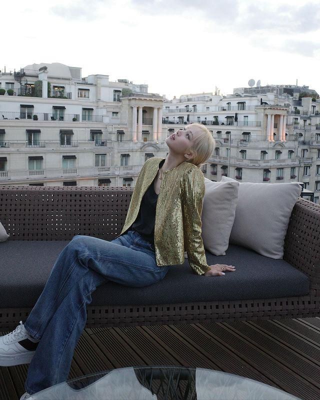 lisa和celine的穿搭风格,celine和lisa要到期了吗