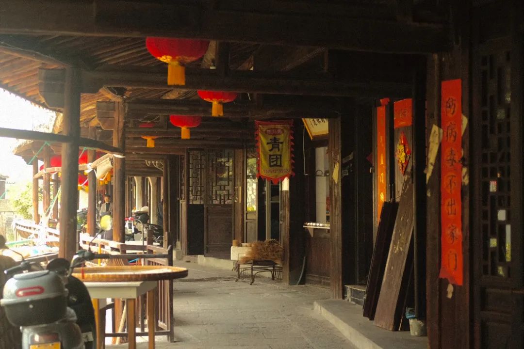 火热的周边游喂饱了本地生活,划算的周边游