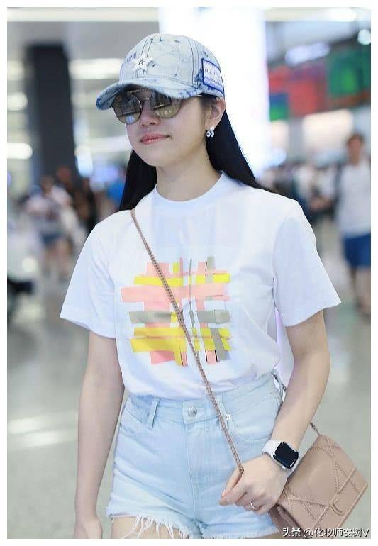 当了妈仍是“少女脸”的女星，我只服这4位，打扮低调但气质清纯