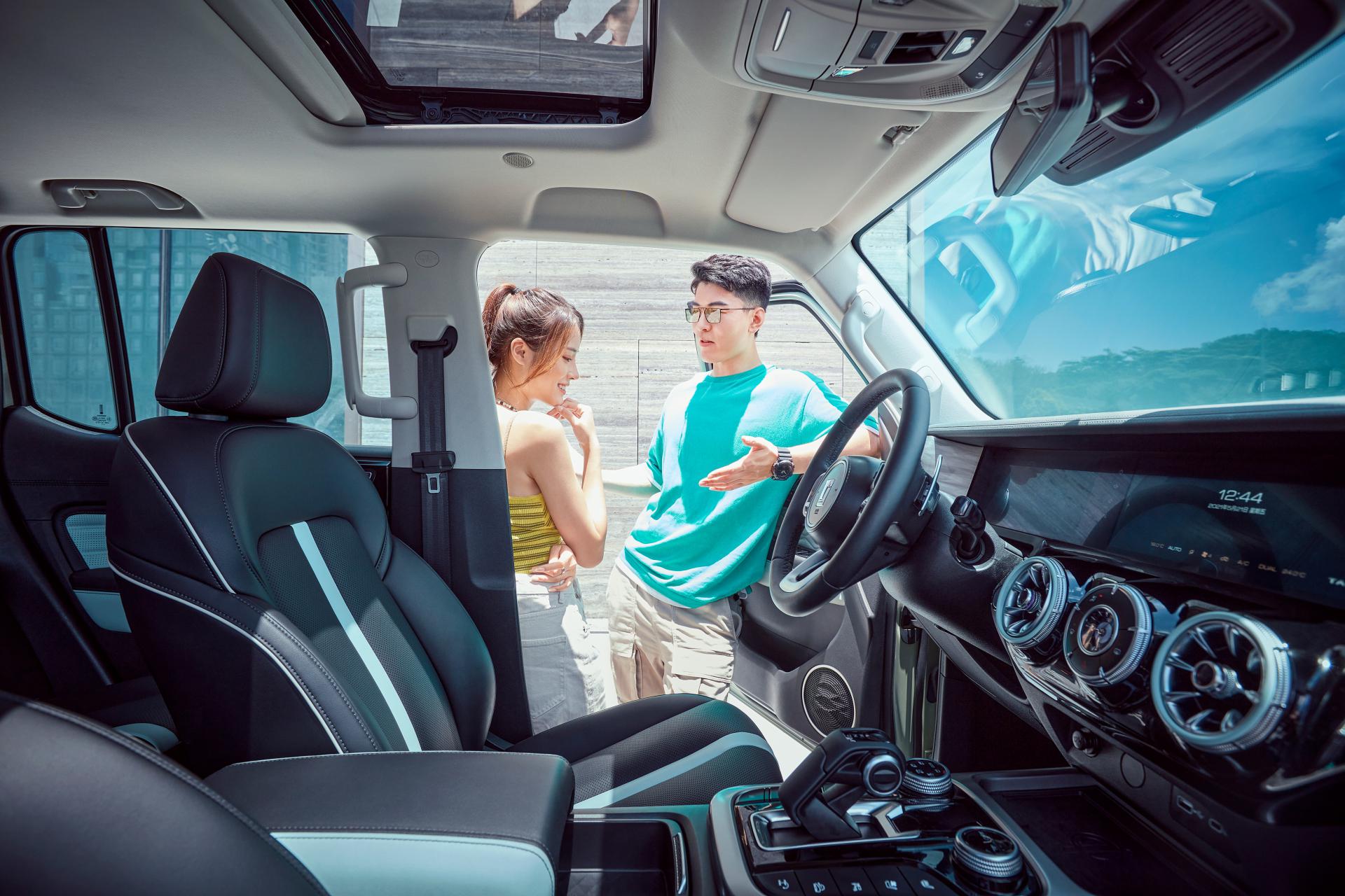 jeep牧马人对比坦克400,bj40坦克300牧马人如何选择