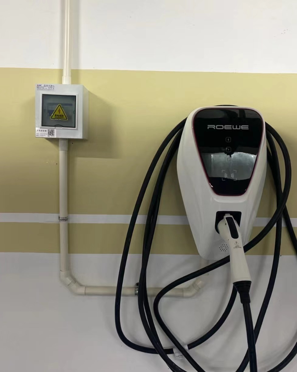 荣威erx5充电提示未连接,荣威erx5混动充满电需要多少度