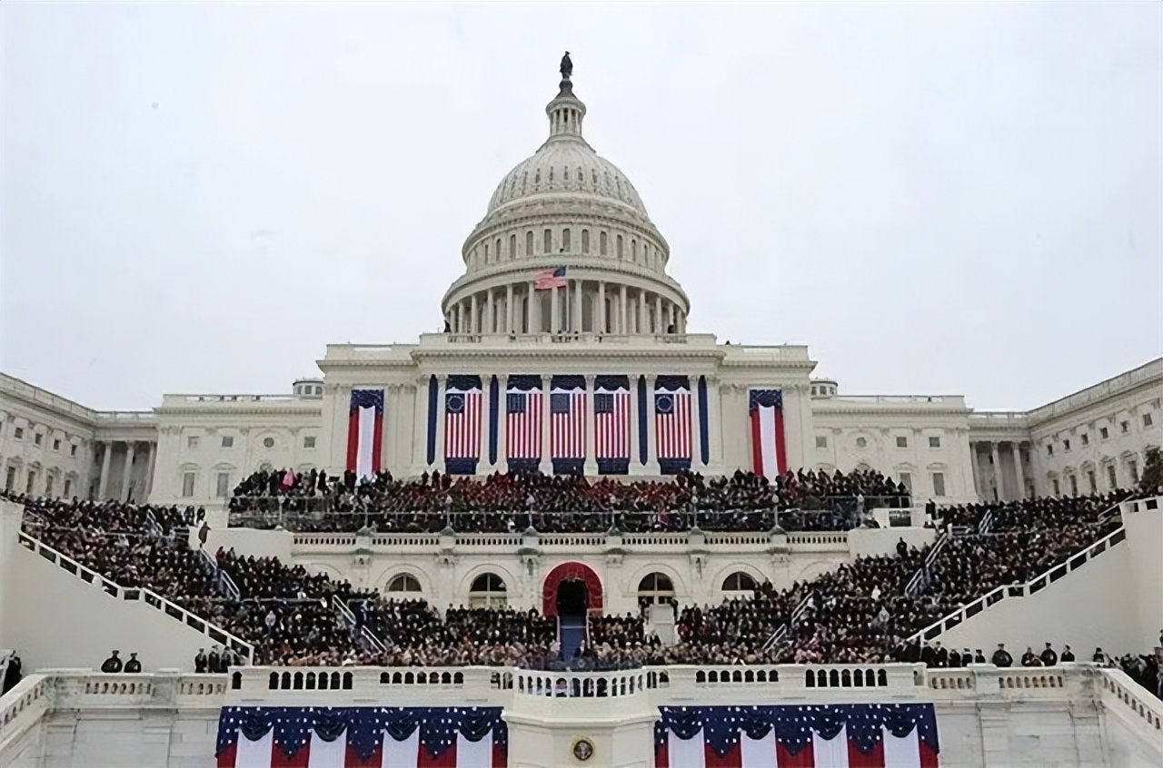 七年前态度恶劣,七年后支持认可,为何新加坡对中国一反常态?