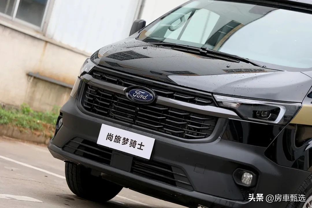 福特新全顺升顶商旅房车,福特新全顺2023款旅居房车