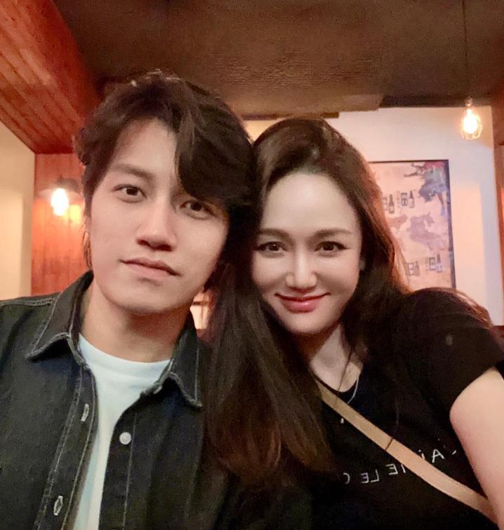 七朵花陈乔恩早期照片,陈乔恩七朵花视频