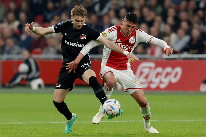 曝曼联高薪强挖曼城青训根基,曼联将对阵曼城八场比赛