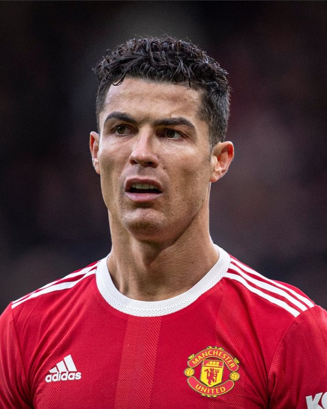 c罗离开曼联真的是c罗的原因吗,c罗为何想要离开曼联个人观点