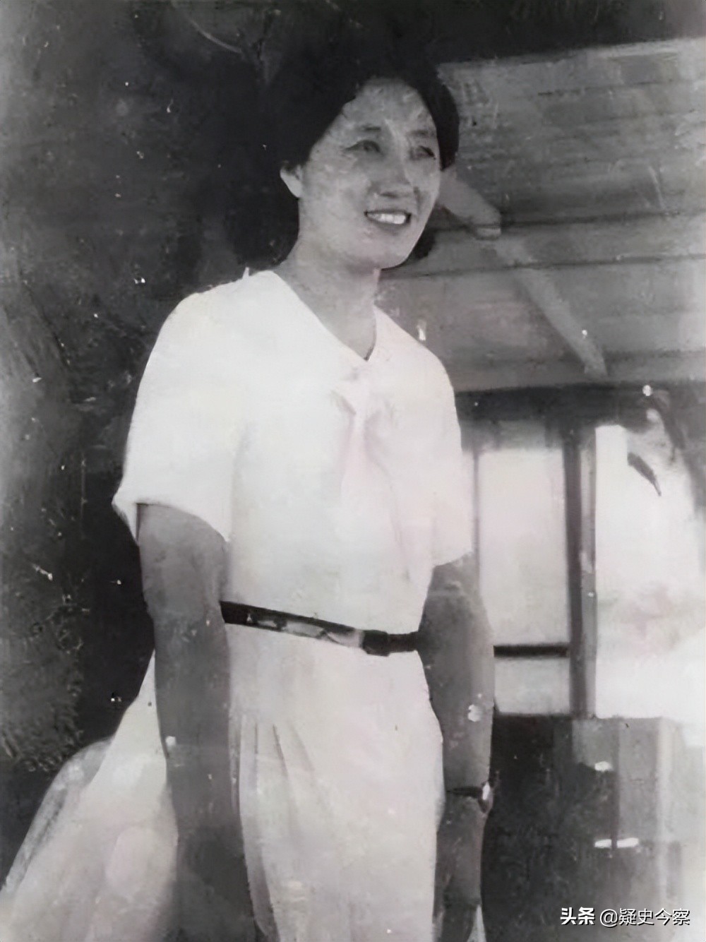 上海锦江饭店创始人，13岁进*楼青**，遭丈夫歧视后主动离婚活成传奇