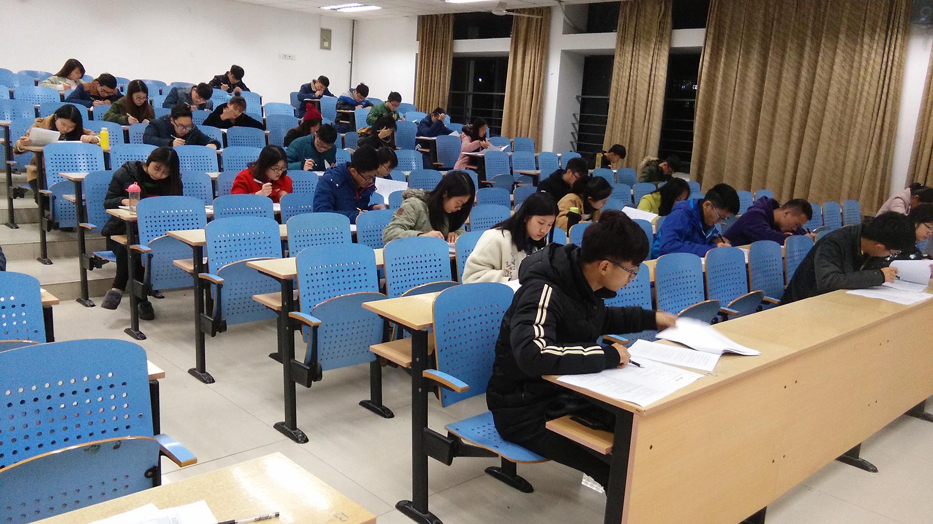 考研数学2024和2018相比哪个难,2022考研数学一感觉难吗