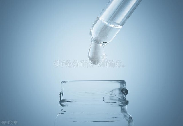 乳液与精华液有什么区别,乳液和精华液有什么区别和功效