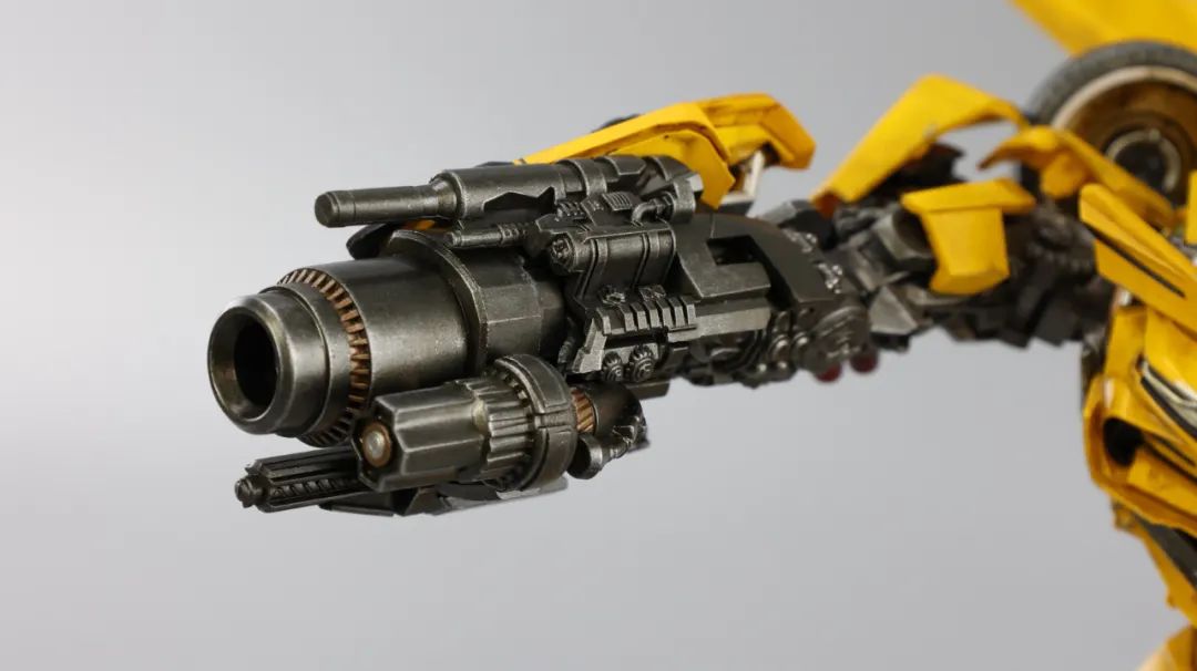 变形金刚5大黄蜂新款,大黄蜂变形金刚5测评