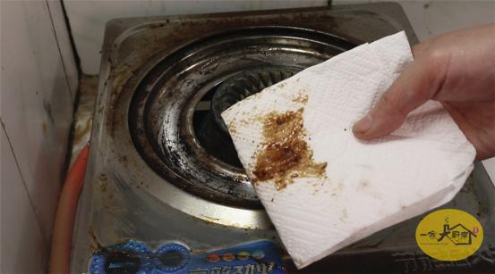 清洗燃气灶灶台小妙招,家用燃气灶如何清洗视频