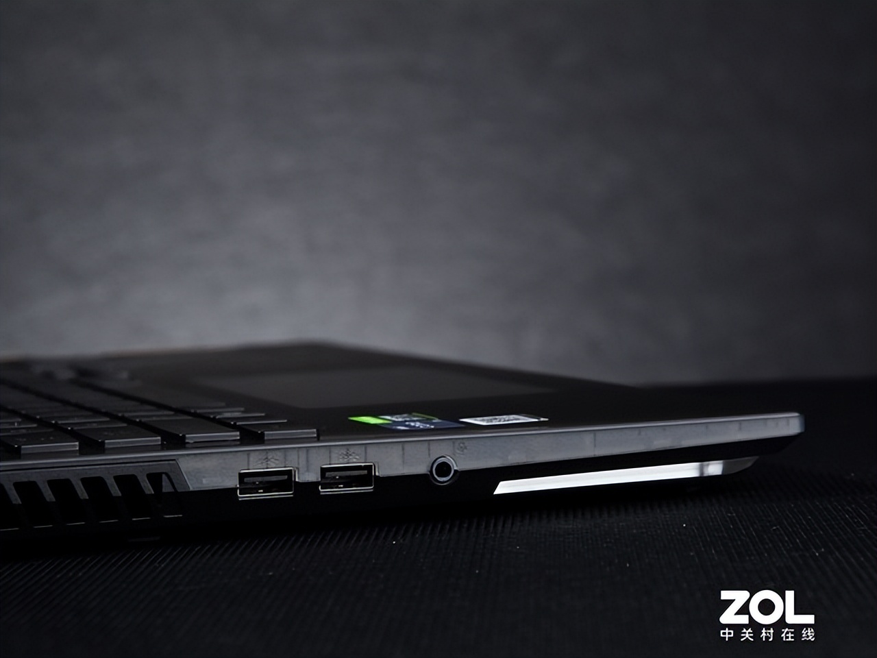 11代酷睿i9笔记本玩游戏怎么样,12代酷睿i9游戏本跌破6千