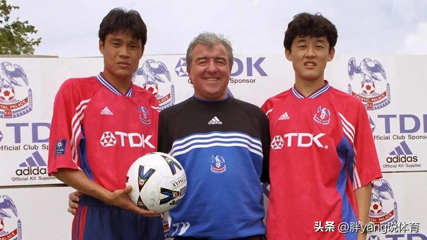 国足看着进球的边后卫是谁,国足前锋和后卫