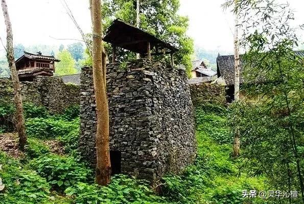 千里苗疆苗族村寨,松桃苗王城景区